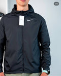 Вітровка Nike Running