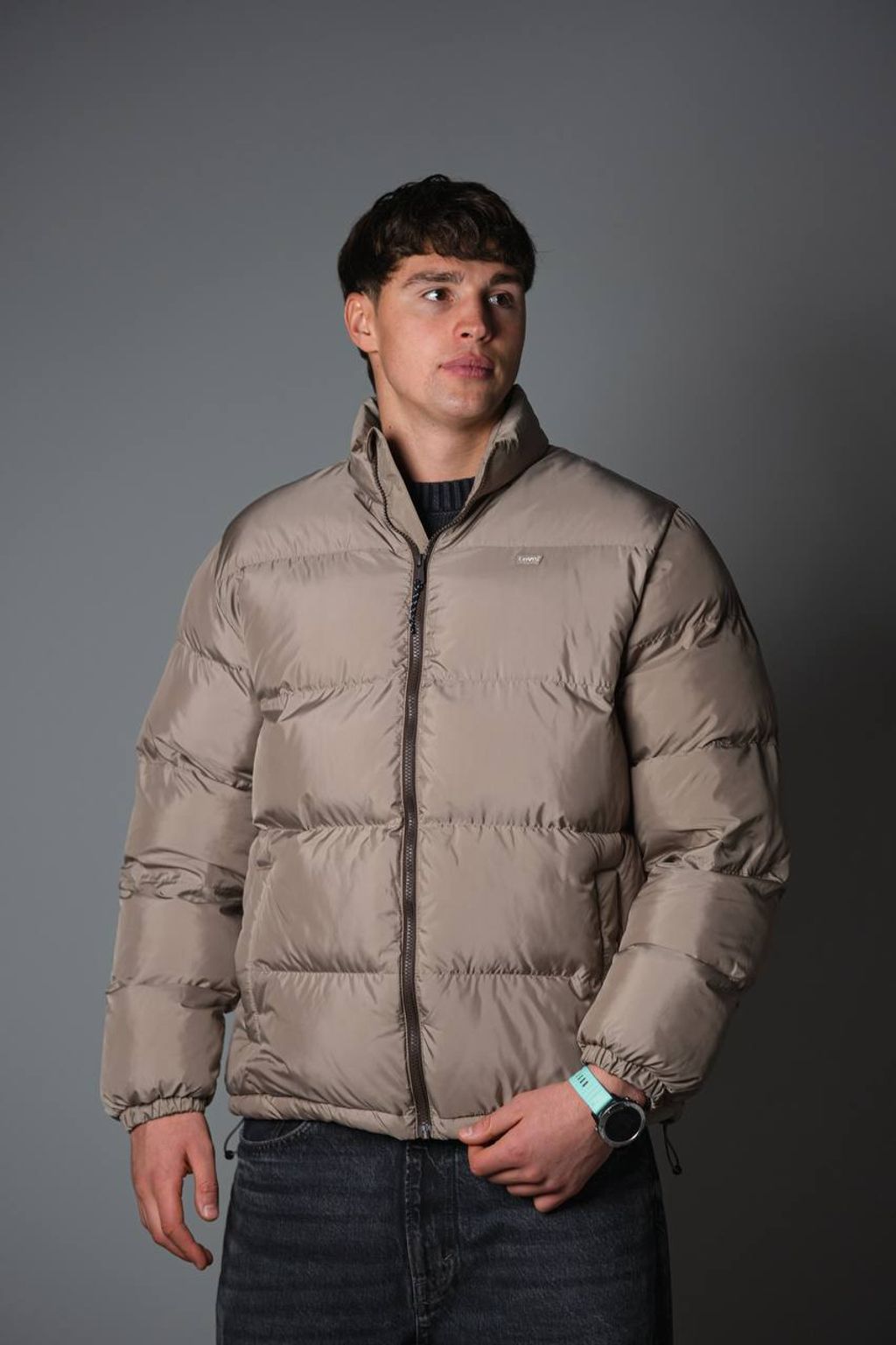 Пуховик молочний Levis