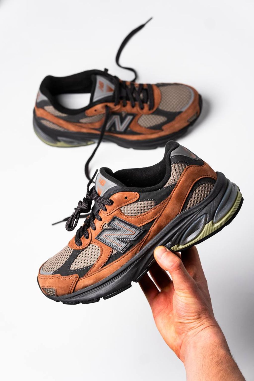 Кросівки New Balance 2010 морквяні